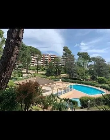 Cosy Vue Mer, Piscine, Tennis Et Golf Cannes
